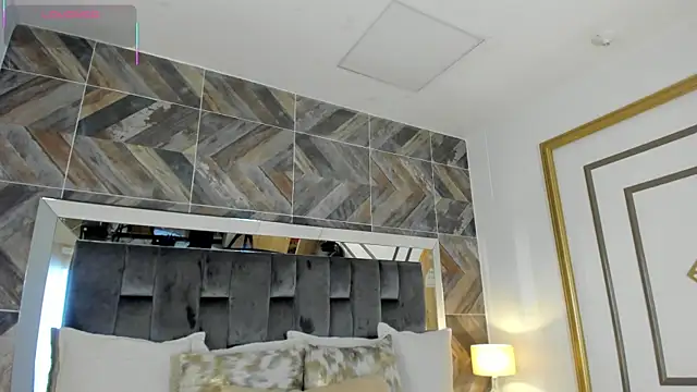 TaniaSmith1 online show from 11, 10, 2025