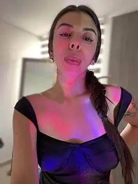 AmmyCollinsW online show from 5, 2, 2025
