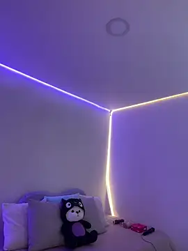 AmmyCollinsW online show from 8, 3, 2026