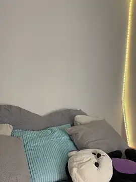 AmmyCollinsW online show from 18, 4, 2026