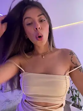 AmmyCollinsW online show from 18, 4, 2026