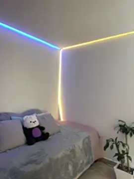 AmmyCollinsW online show from 21, 4, 2026