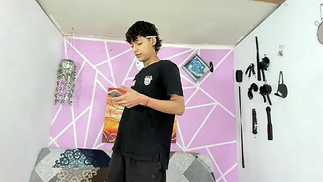 Snapshot of Fresahot2005 chatting on 30, 1, 2025 Fresahot2005 online show from 30, 1, 2025