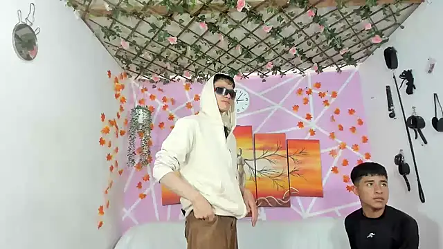 Snapshot of Fresahot2005 chatting on 13, 3, 2025 Fresahot2005 online show from 13, 3, 2025