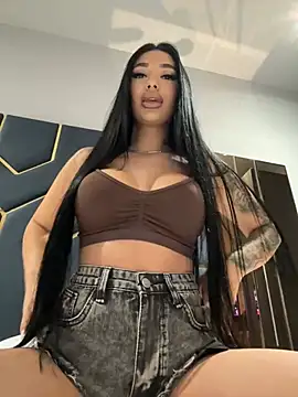 amirahylerr online show from 15, 12, 2024