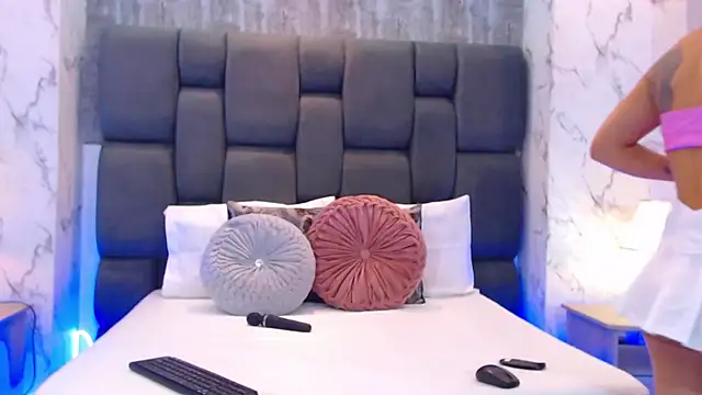 SophieWolkman online show from 13, 11, 2025