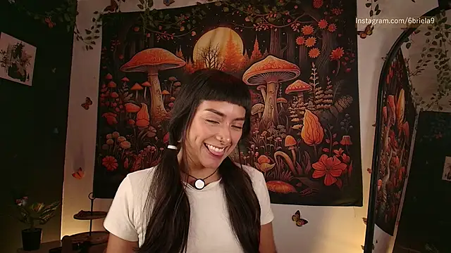 Snapshot of 6Briela9_ chatting on 17, 5, 2026 6Briela9 online show from 17, 5, 2026