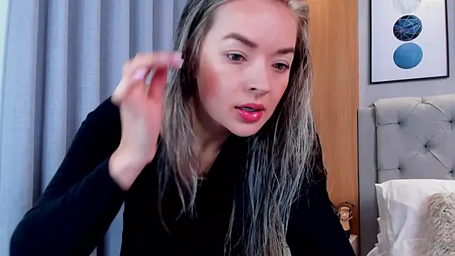 Snapshot of lennabell chatting on 28, 11, 2025 lennabell online show from 28, 11, 2025