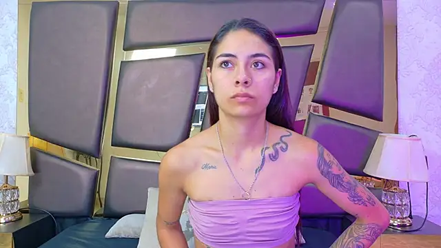 NicoleEsposito online show from 10, 11, 2025