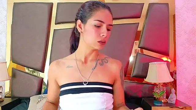 NicoleEsposito online show from 23, 9, 2025