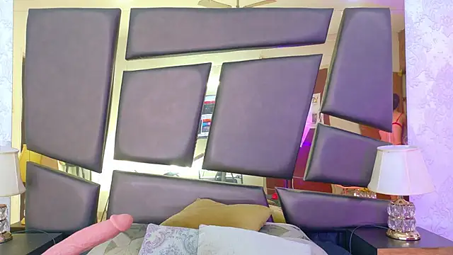 NicoleEsposito online show from 29, 10, 2025