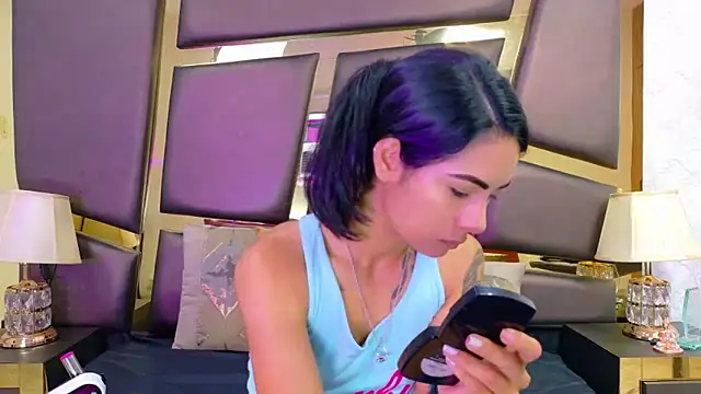 NicoleEsposito online show from 2, 2, 2026