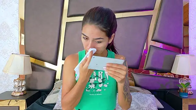 NicoleEsposito online show from 7, 10, 2025