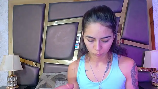 NicoleEsposito online show from 18, 11, 2025