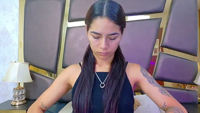 NicoleEsposito online show from 12, 11, 2025