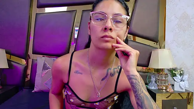 NicoleEsposito online show from 20, 2, 2026