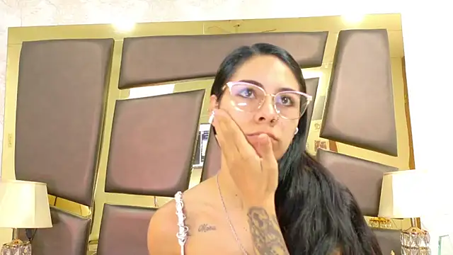 NicoleEsposito online show from 7, 2, 2026