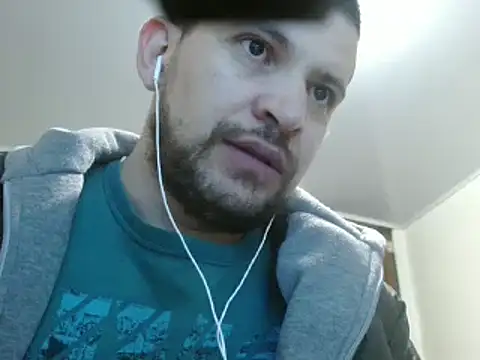 Snapshot of camiloking1720 chatting on 24, 2, 2025 camiloking1720 online show from 24, 2, 2025
