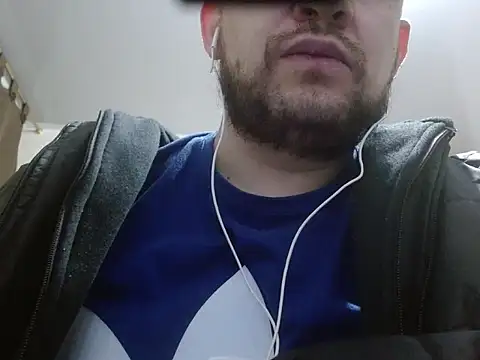 Snapshot of camiloking1720 chatting on 1, 10, 2025 camiloking1720 online show from 1, 10, 2025