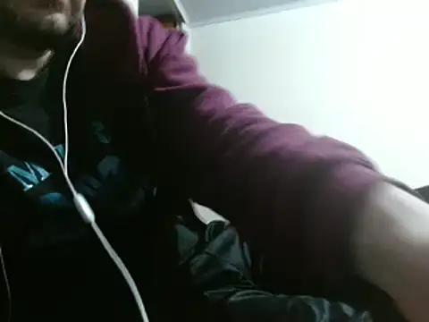 Snapshot of camiloking1720 chatting on 19, 2, 2025 camiloking1720 online show from 19, 2, 2025