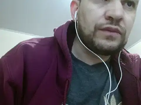 Snapshot of camiloking1720 chatting on 26, 2, 2025 camiloking1720 online show from 26, 2, 2025