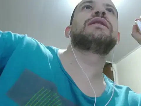 Snapshot of camiloking1720 chatting on 28, 2, 2025 camiloking1720 online show from 28, 2, 2025