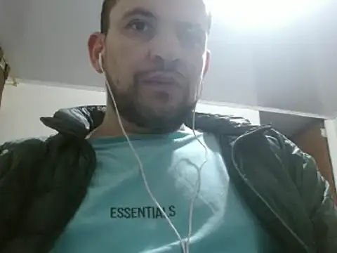 Snapshot of camiloking1720 chatting on 27, 2, 2025 camiloking1720 online show from 27, 2, 2025