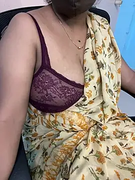 Snapshot of sajeetha chatting on 8, 7, 2026 sajeetha online show from 8, 7, 2026