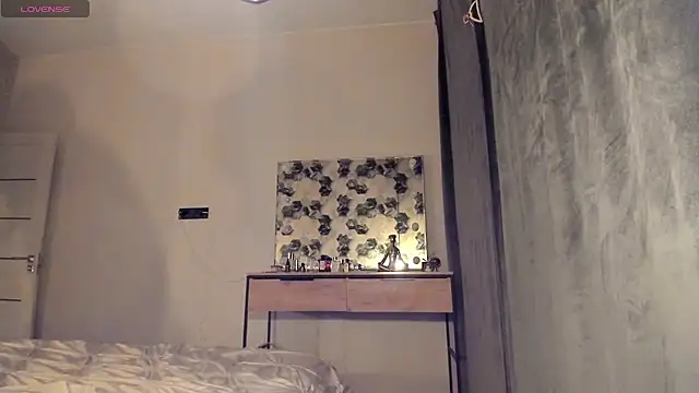 Selena Rase online show from 9, 2, 2026