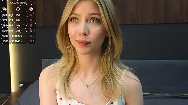 Snapshot of Rainaslater chatting on 20, 2, 2025 Rainaslater online show from 20, 2, 2025