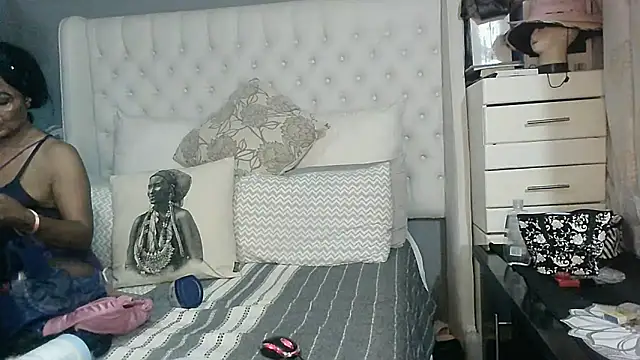 Carocurvy online show from 2, 11, 2025