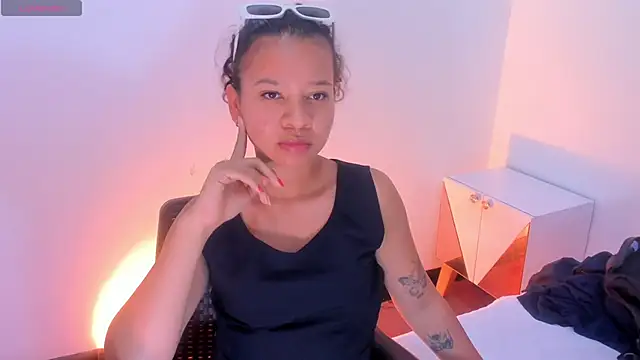 brithany rousee online show from 26, 9, 2025