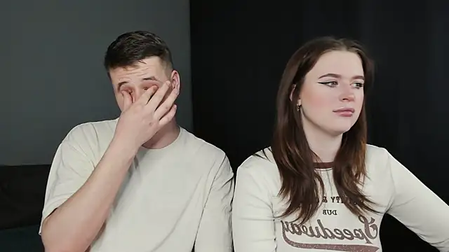 Snapshot of Pinku_kitsune chatting on 14, 3, 2025 Pinku kitsune online show from 14, 3, 2025