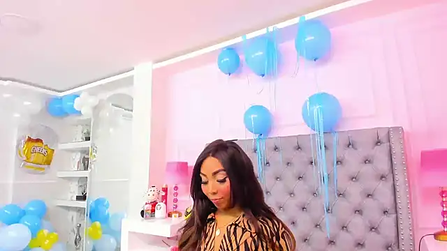 HaileeRoberts online show from 5, 10, 2025