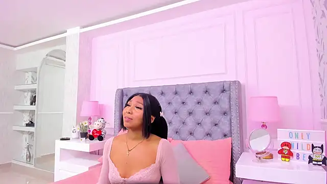 HaileeRoberts online show from 25, 2, 2025