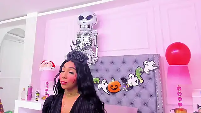 HaileeRoberts online show from 31, 10, 2025