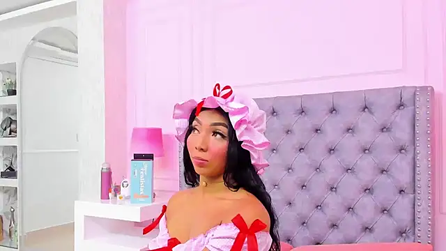 HaileeRoberts online show from 8, 11, 2025