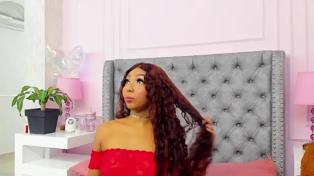 HaileeRoberts online show from 16, 7, 2026