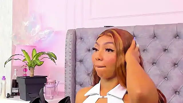 HaileeRoberts online show from 24, 3, 2026