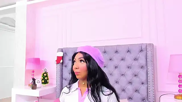 HaileeRoberts online show from 4, 12, 2025