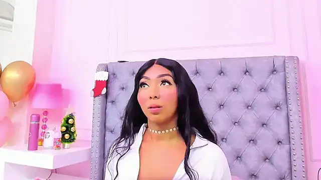 HaileeRoberts online show from 15, 12, 2025