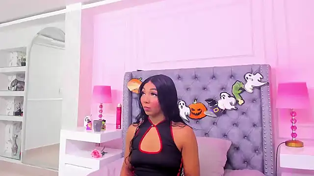 HaileeRoberts online show from 9, 10, 2025