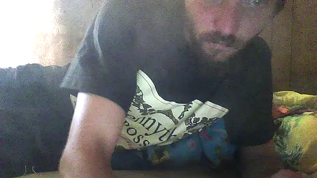 luke thighwalker2469 online show from 5, 11, 2025