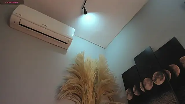 ALICEPOIXXXON online show from 26, 11, 2025