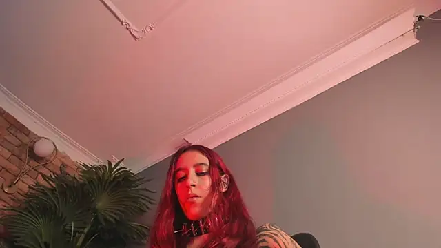 ALICEPOIXXXON online show from 28, 9, 2025