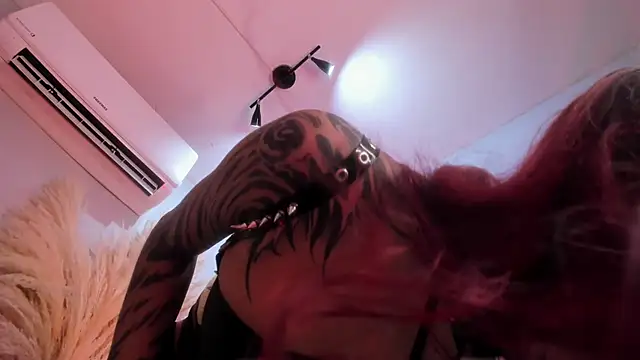 ALICEPOIXXXON online show from 8, 11, 2025