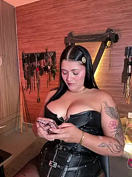 Snapshot of yey_bdsm chatting on 15, 7, 2026 yey bdsm online show from 15, 7, 2026