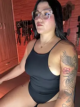 Snapshot of yey_bdsm chatting on 7, 5, 2026 yey bdsm online show from 7, 5, 2026