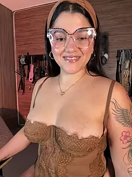 Snapshot of yey_bdsm chatting on 24, 5, 2026 yey bdsm online show from 24, 5, 2026