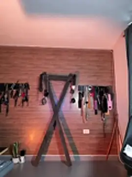 Snapshot of yey_bdsm chatting on 26, 6, 2026 yey bdsm online show from 26, 6, 2026